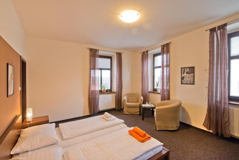 Hotel U Zlateho Byka Pisek  Phòng bức ảnh