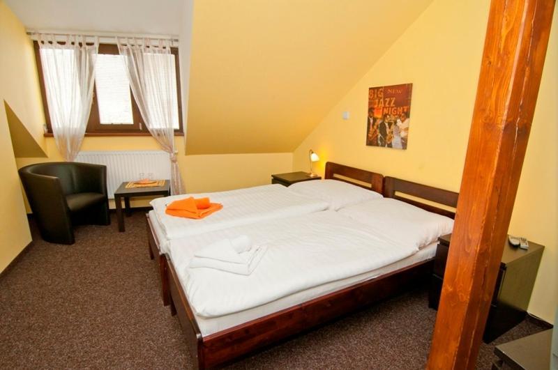 Hotel U Zlateho Byka Pisek  Ngoại thất bức ảnh